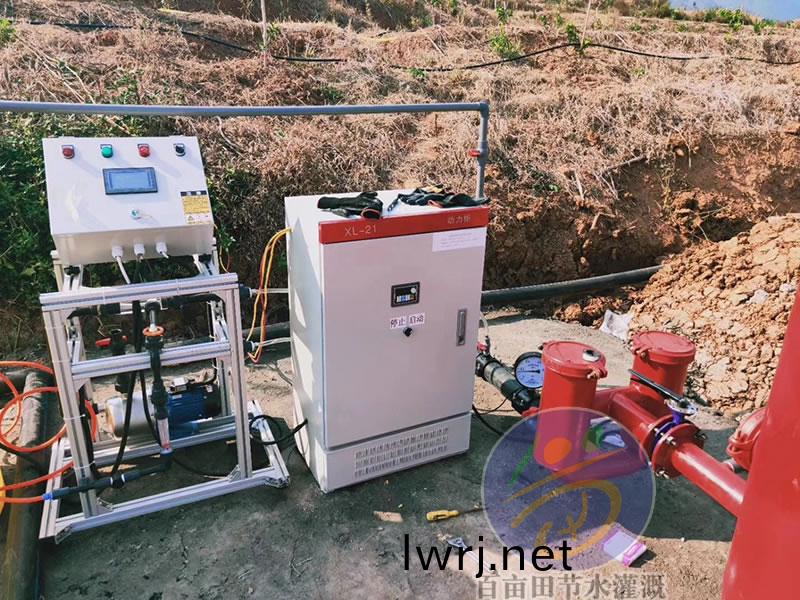 半自(zi)動 水肥一體化係(xi)統(tong)