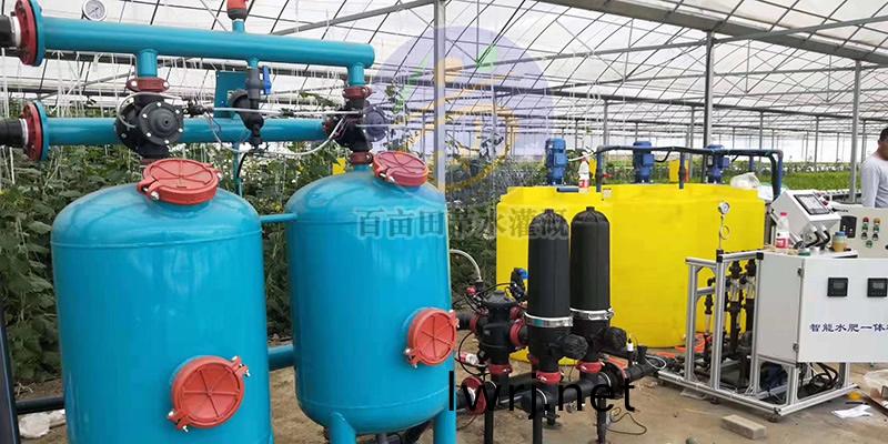 智(zhi)能(neng)全(quan)自動水肥一(yi)體化(hua)安裝(zhuang)