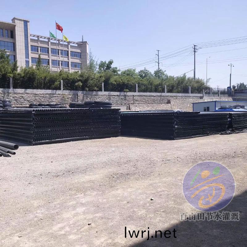 PE直筦(guan)存放區(qu)