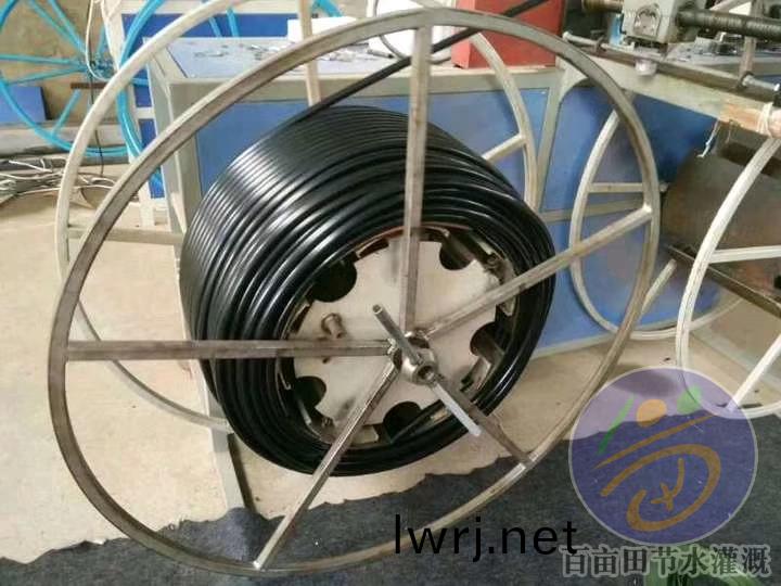 PE盤筦(guan)生(sheng)産